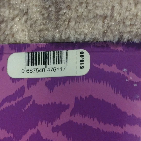 Victoria's Secret Beyond Fragrance Lotion - Picture 3 of 4